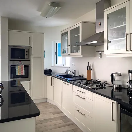 414 Casa Colina Mar アパート サレマ